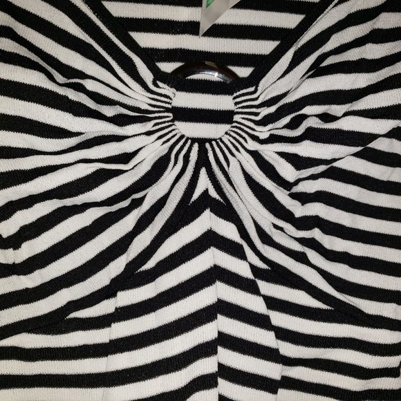 Michelle Antonelli Black|White Top - Picture 3 of 5